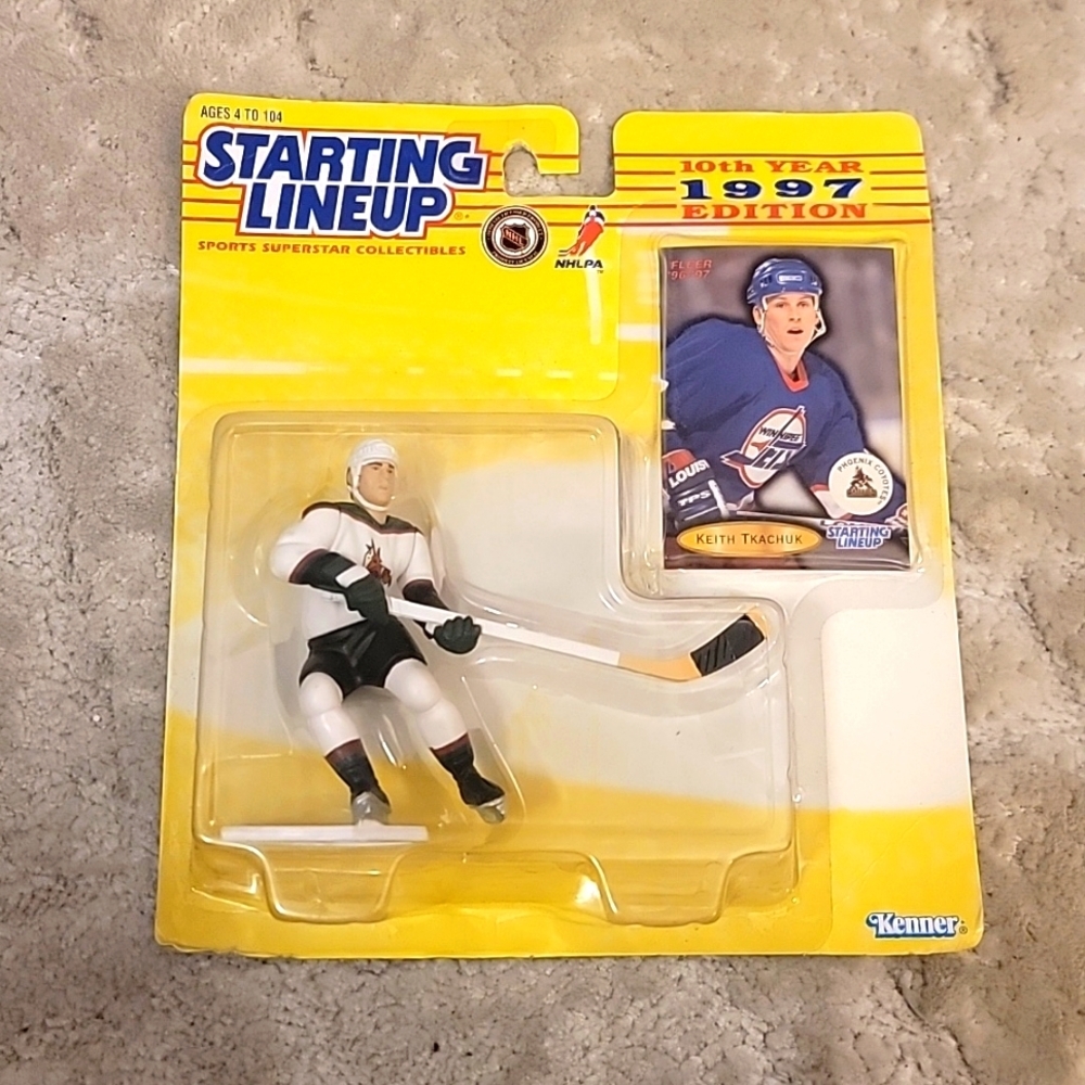 (J18) KEITH TKACHUK Starting Lineup 1997 Hockey